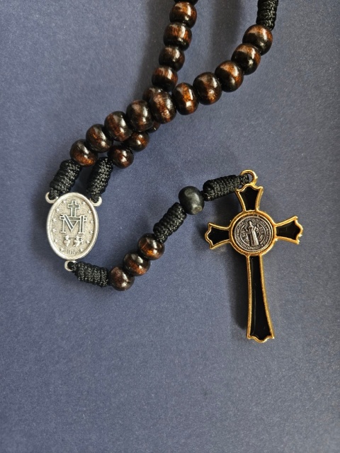 Różaniec drewniany ciemny brąz