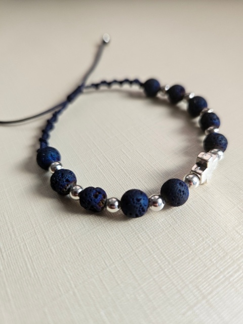 Bransoletka Różaniec  lawa wulkaniczna granatowa