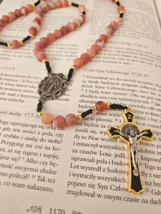 Różaniec agat koralowy