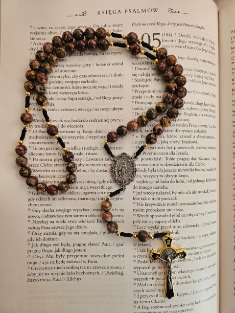 Różaniec jaspis leopardzi
