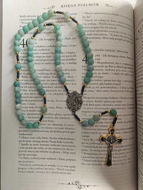 Różaniec z agatu zielonego