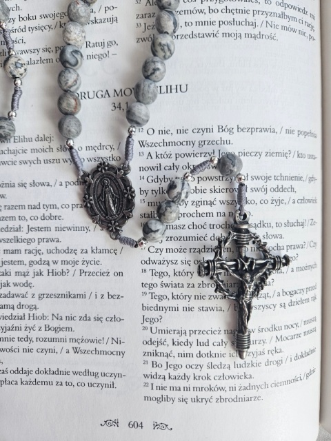 Różaniec jaspis picasso szary