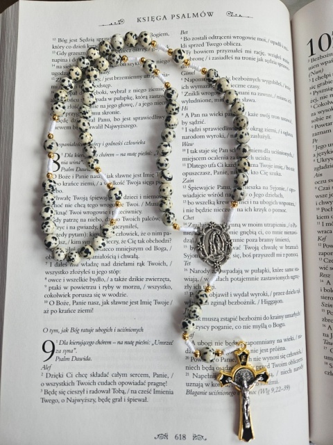 Różaniec jaspis dalmatyński biało- czarny