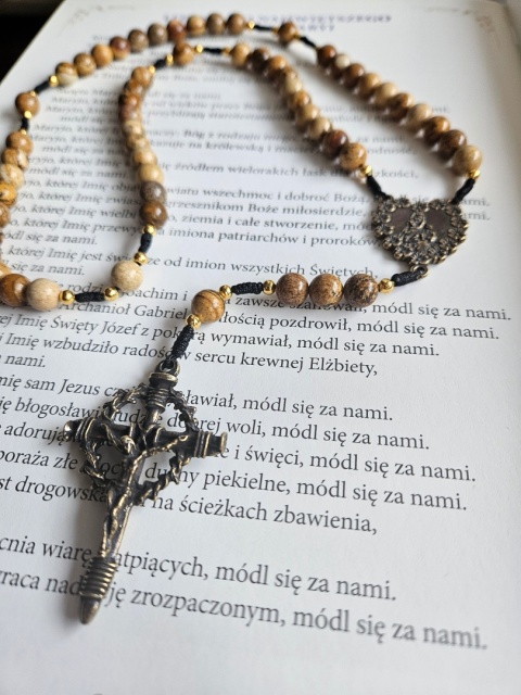 Różaniec Matka Boża Bolesna jaspis