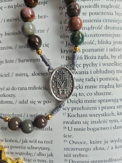 Różaniec agat morski brązowy Matka Boża Niepokalana